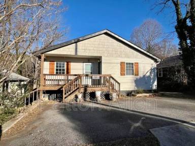 Main picture of 51 Argyle Ln