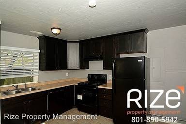 Main picture of 983 N 1500 W