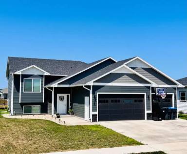 Main picture of 126 Fiechtner Dr