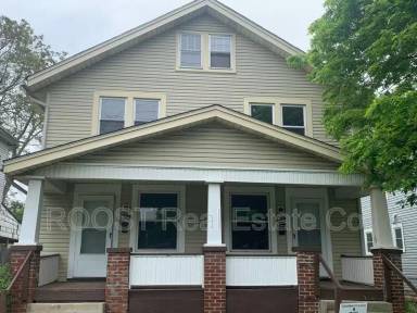 Main picture of 130 S Highland Ave