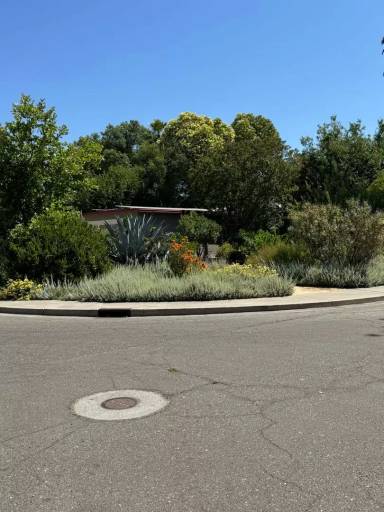 Main picture of 902 Gregory Pl