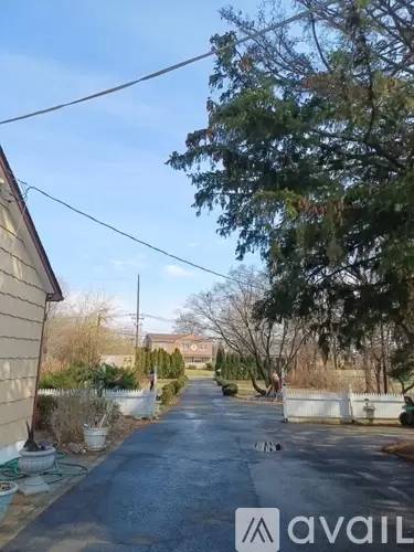 Main picture of 457 Ryders Ln
