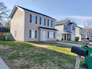 Main picture of 1045 Brianna Way