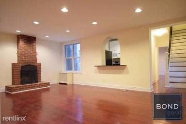 Main picture of 107 E 26th St