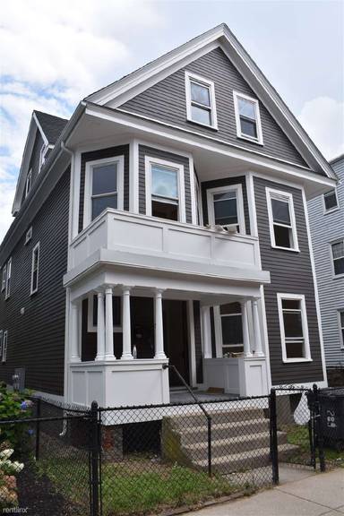 Main picture of 65 Saxton St