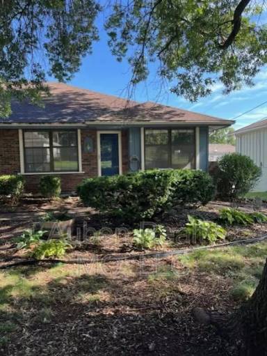 Main picture of 1711 SW Skyline Dr