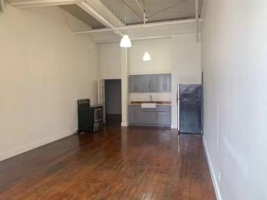Main picture of 1415 Kemper St