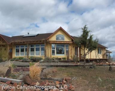 Main picture of 863 SE Rodeo Ln