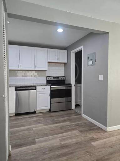Main picture of 7265 Tennyson St