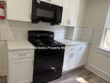 Main picture of 1008 E Parsonage Rd