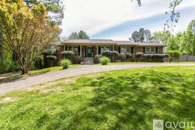 Main picture of 425 Nesbitt Ln