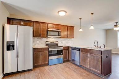 Main picture of Rossview Villages