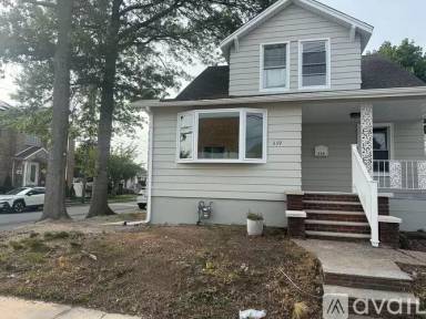 Main picture of 339 President St