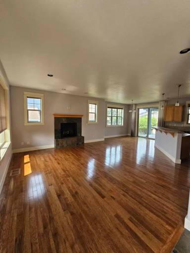 Main picture of 1082 SE Yarrow Ave