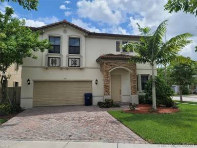 Main picture of 11750 SW 233rd Ln