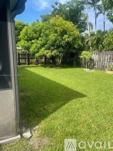 Main picture of 11412 SW 113th Pl