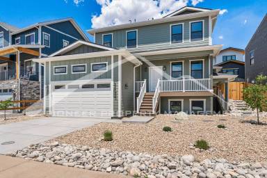 Main picture of 935 Arapahoe Cir