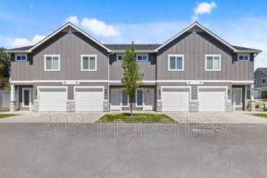 Main picture of 431 N 2nd Ave N