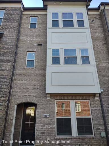 Main picture of 1109 Towns Hill Way