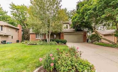 Main picture of 15243 Shirley St