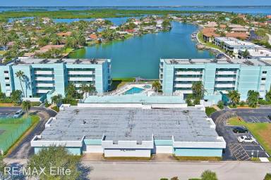 Main picture of 1700 Commodore Blvd