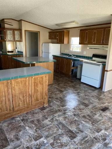 Main picture of 307 Piper Dr