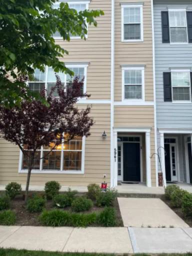 Main picture of 5941 Logans Way