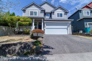 Main picture of 3432 S 4th Way