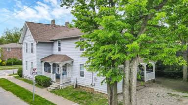 Main picture of 113 W Winter St