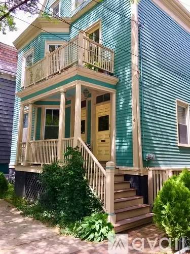 Main picture of 2 East St