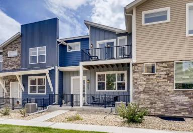 Main picture of 663 Robert St