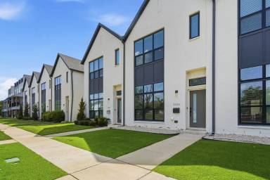 Main picture of 3134 Wayside Ave