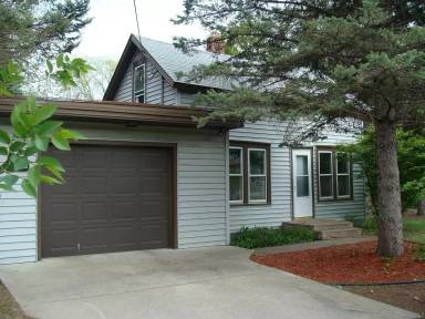 Main picture of 11408 Winnetka Ave N