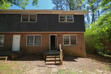 Main picture of 224 Charleston Ave