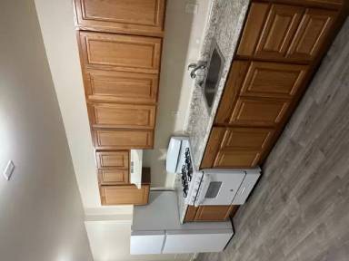 Main picture of 1624 W Franklin St
