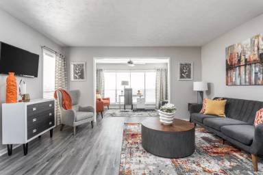 Main picture of The Pointe at Canyon Ridge Apartment Homes