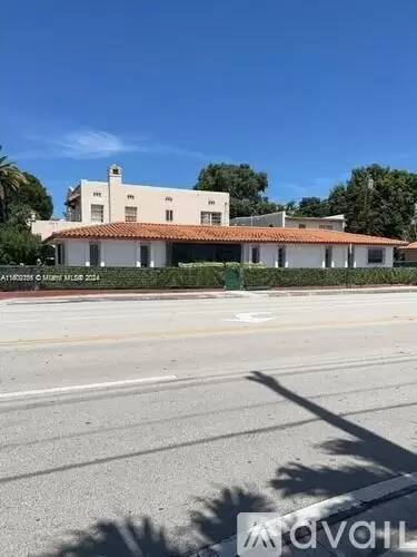 Main picture of 1101 SW 17th Ave