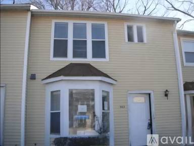 Main picture of 302 Osprey St