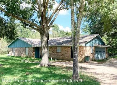 Main picture of 20177 Lakeside Dr
