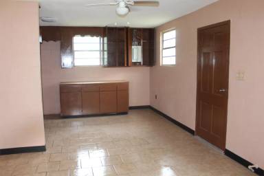 Main picture of 1604 Williamsburg Rd