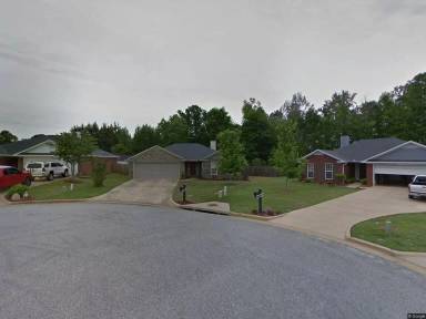 Main picture of 7779 Leaning Pine Ct