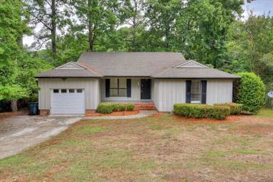 Main picture of 241 Brooks Dr