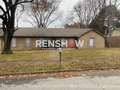 Main picture of 6124 Chinaberry Dr
