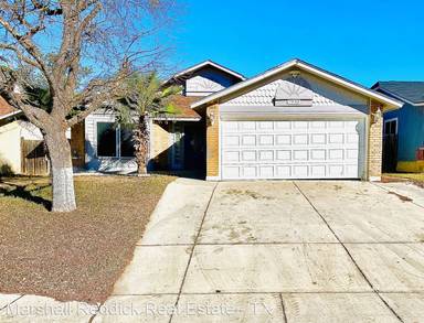 Main picture of 7943 Wayside Trl