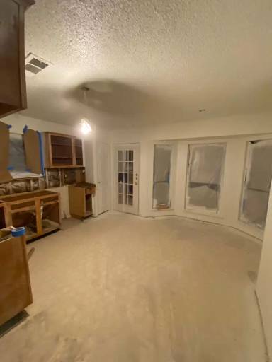 Main picture of 1821 Meadowbrook Dr