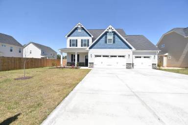 Main picture of 496 Weston Woods St