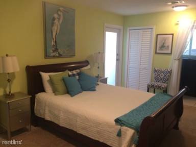 Main picture of 141 N Bay Harbor Dr
