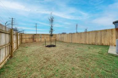 Main picture of 8457 Adelaide Dr