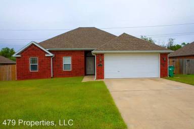 Main picture of 233 Brandon Loop