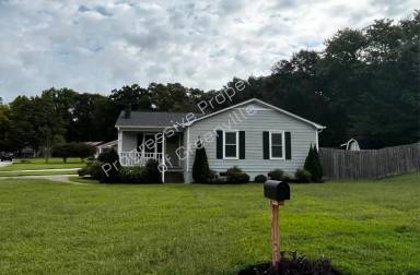Main picture of 10 Meadowview Dr